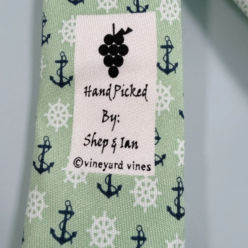 Vineyard Vines Silk Tie Standard 3' Width Light Green w/ Anchor Pattern Preppy